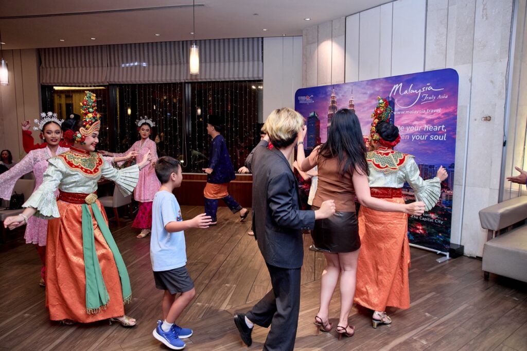 traditional-cultural-performance-rasa-malaysia-food-festival