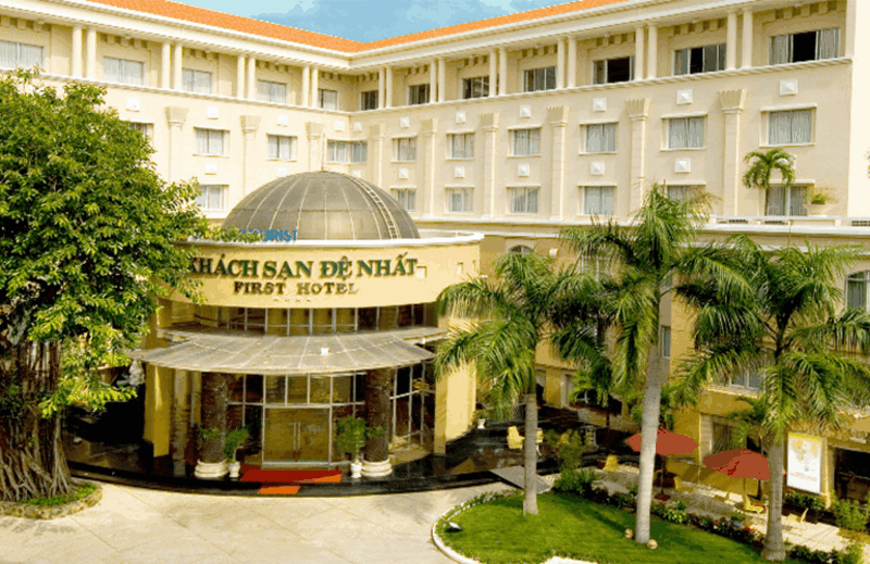khách sạn gần sân bay tân sơn nhất 5 sao