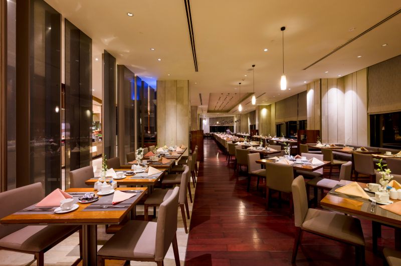 Không gian dạ tiệc tại La Brasserie nhà hàng tiếp khách sang trọng quận 1