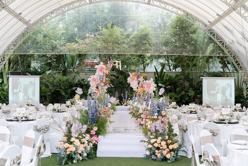 outdoor wedding cost