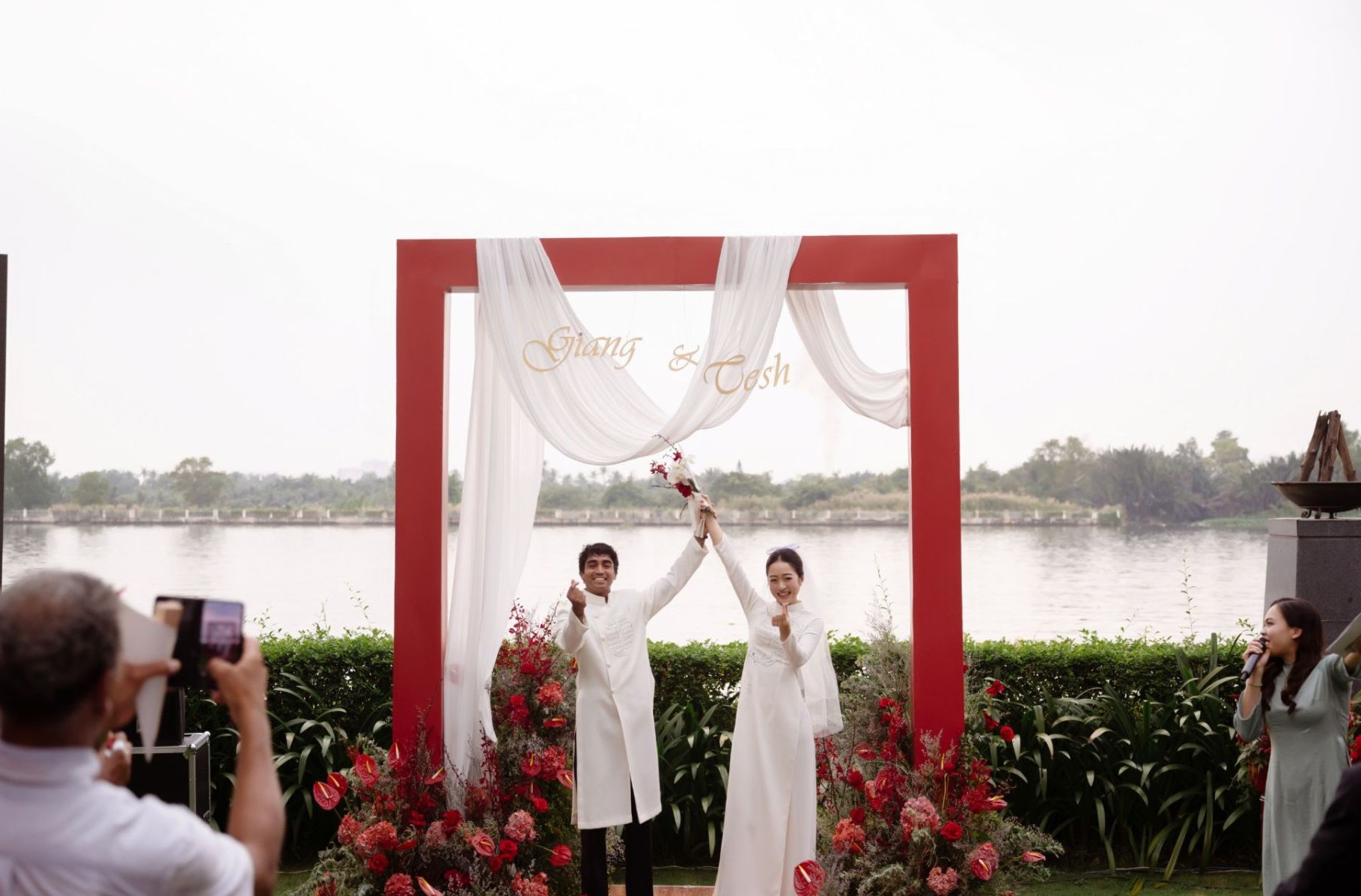 tiệc cưới ngoài trời chi phí tiệc cưới ngoài trời